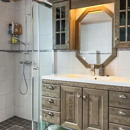 4 Bedroom Awesome In Holiday home