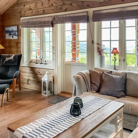 4 Bedroom Awesome In *