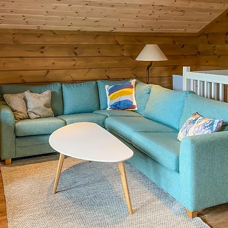 Holiday home 4 Bedroom Awesome In